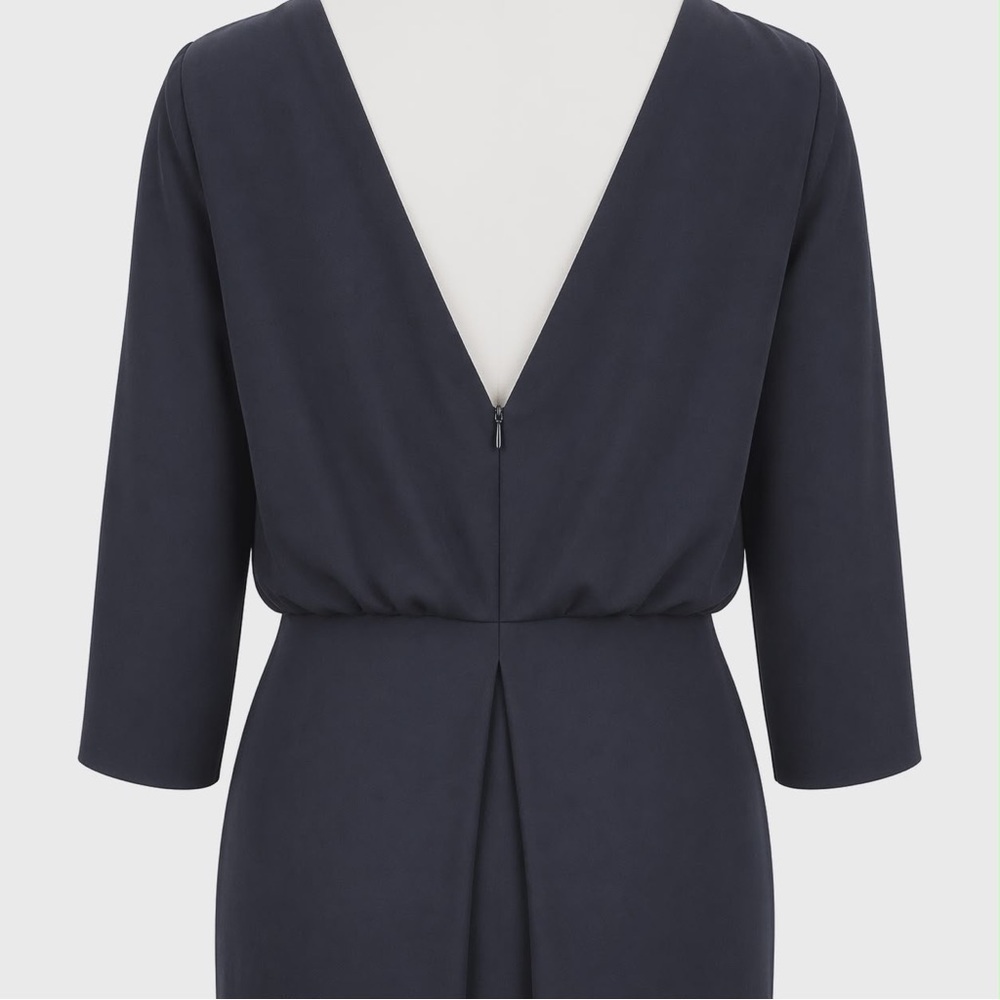 NWT Size 10. 10 Badgley Mischka Navy Minimalistic V-Back Column Gown - Picture 8 of 12